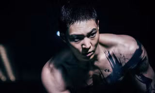 Joo Won tăng 7 kg, đích thân lăn xả ở các pha hành động trong bom tấn điện ảnh "Carter"