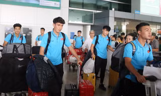 Vì sao HLV Park Hang Seo không cùng U23 Việt Nam về nước?