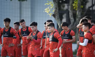 'Đột nhập' sân tập xem Quang Hải, Filip Nguyễn và dàn sao CLB CAHN tập luyện, ‘săn’ Siêu cúp