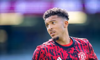 Jadon Sancho hoặc 'cuốn gói' sang Saudi Arabia hoặc ngồi dự bị cả mùa