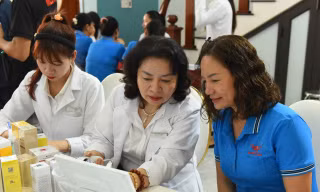  “Bác sĩ làn da” – Giúp hàng triệu phụ nữ đẹp hơn mỗi ngày!