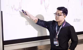 Chàng sinh viên Đại học RMIT có nghiên cứu đột phá về học sâu trong dự đoán giá cổ phiếu