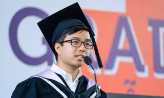 Thủ khoa Đại học RMIT đạt điểm tuyệt đối 4.0/4.0 đam mê cống hiến cho cộng đồng