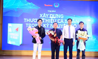 Sinh viên CĐ Dược T.Ư Hải Dương hào hứng với tọa đàm xây dựng thương hiệu cá nhân trong kỷ nguyên số