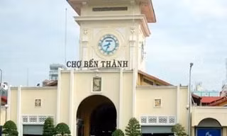 Loạt vấn đề ‘đáng lo ngại’ vì tăng trưởng của đầu tàu kinh tế TPHCM rất thấp 