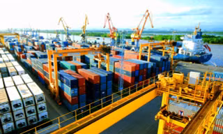 Chính phủ yêu cầu cắt giảm 50% điều kiện kinh doanh