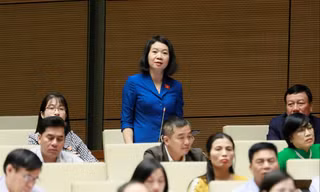 Ủy viên Thường trực Ủy ban Tư pháp Mai Thị Phương Hoa đề nghị bổ sung các quy định để ngăn chặn tình trạng đùn đẩy, né tránh tham gia công tác giám định tư pháp ảnh: Như Ý