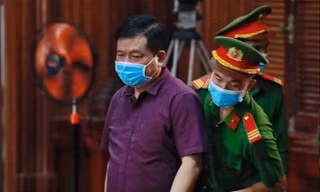 Ông Đinh La Thăng tại phiên tòa. Ảnh: Tân Châu 