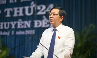 Bí thư Bình Định: 'Cán bộ lãnh đạo không đủ năng lực, điều kiện để đáp ứng công việc thì tự đào thải'