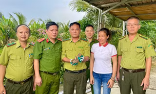 Động vật quý hiếm bất ngờ xuất hiện trong vườn nhà dân