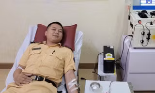 Thượng úy công an hiến tiểu cầu cứu bệnh nhân trong đêm