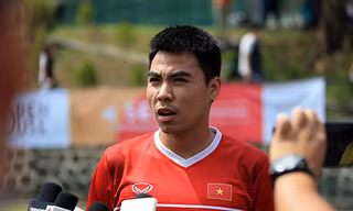 Tiền vệ Đức Huy