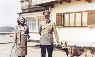 Eva Braun và Adolf Hitler hồi tháng 6/1942. Ảnh: Getty.