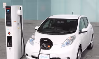 Nhiều điểm mới trên 2013 Nissan Leaf