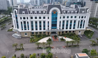 Hà Nội: Trụ sở UBND phường có 185 phòng làm việc cho khoảng 50 cán bộ