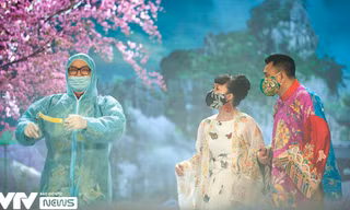 Táo Quân 2021 “thả thính” trước giờ lên sóng: Ngắm BST khẩu trang cực phong cách của các Táo