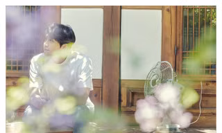 'Tình đầu màn ảnh' của Suzy, Kim Seon Ho 'gây bão' khi chen ngang thế giới Kpop