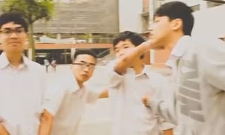 Clip 500 học sinh trường Ams 'đóng băng' 2 phút
