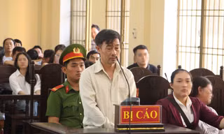 Đâm anh vợ tử vong vì bực tức bị ngăn cản lái xe ô tô khi đã uống bia 
