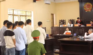 Hai lãnh đạo doanh nghiệp lãnh 17 năm tù vì mua bán 43 tấn thuốc nổ