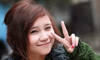 Thiếu nữ xinh đẹp làm video mặt xấu ‘nổi như cồn’ trên Youtube