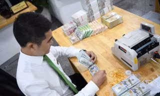 Hành động mới của Ngân hàng Nhà nước với lãi suất, giá USD tăng 