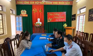 Phan Nguyễn T.N (bìa trái) bị phạt tiền vì đăng thông tin trái với chính sách pháp luật về Hôn nhân và Gia đình trên mạng xã hội Facebook.