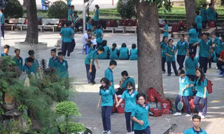 Học sinh vật vã trong 'chảo lửa' 