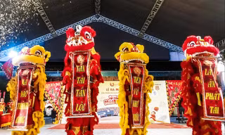 Nghệ thuật truyền thống 'xuống đường'