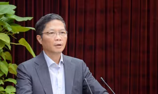 Ông Trần Tuấn Anh (Ủy viên Bộ Chính trị, Trưởng Ban Kinh tế Trung ương) phát biểu tại buổi làm việc. Ảnh: P.N