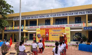 Sau tết học sinh vùng xanh, vàng ở Quảng Ngãi sẽ đến trường học trực tiếp.