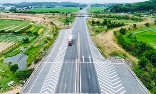 Cao tốc hơn 34.000 tỷ ‘quên’ làm nút giao?