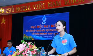 Nữ Phó Bí thư trẻ tuổi với lý tưởng tiếp lửa đam mê cho các thế hệ thanh niên