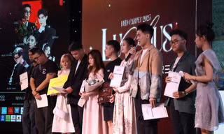 Lễ trao giải kết hợp đêm Prom: Red Carpet - Thảm đỏ chuyên Sư phạm 2023 