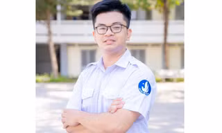 Thanh xuân rực rỡ khi có màu áo xanh của Đoàn và màu áo trắng của Hội