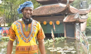 10,000 cây số đến Việt Nam: Câu chuyện đi để trở về của chàng trai đến từ châu Phi