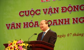Thủ tướng Nguyễn Xuân Phúc phát động cuộc vận động xây dựng văn hóa doanh nghiệp Việt Nam năm 2016. Ảnh: Nguyên Khánh.