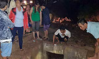 Miệng cống nơi bé T nước cuốn 