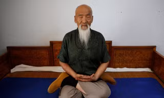Lý Liên Quý (Li Liangui) là người đứng đầu Súc Cốt Công, một trường phái Kungfu. 