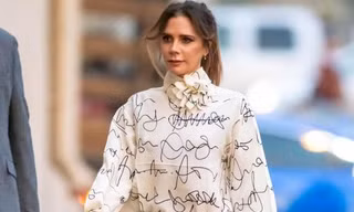 Vì sao Victoria Beckham tuyên bố "thích mình trông già đi tự nhiên"?