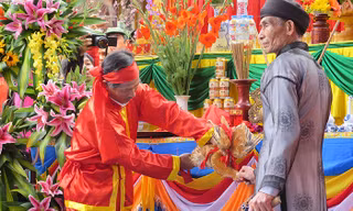 Về Hải Phòng xem hội thề không tham nhũng