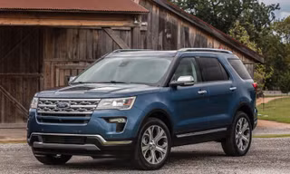 Khách hàng phản ánh Ford Explorer bị rò rỉ khí độc hại vào cabin