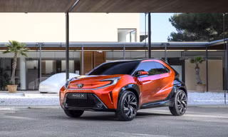 SUV mới của Toyota lộ diện với thiết kế lạ lẫm