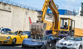 Philippines phá hủy hàng loạt siêu xe đẳng cấp