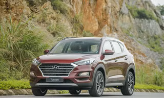 Doanh số xe Hyundai sụt giảm mạnh trong tháng Ngâu