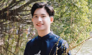 ‘Anh giáo gen Z’ điển trai, đa tài