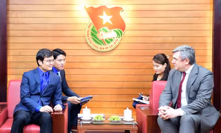 Bí thư thứ nhất T.Ư Đoàn tiếp xã giao Phó Chủ tịch Ủy ban Đối ngoại thành phố Saint Petersburg
