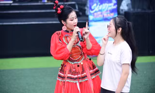 Nữ sinh Sư phạm so giọng xẩm Hà Nội cùng ca sĩ Hà MyO 