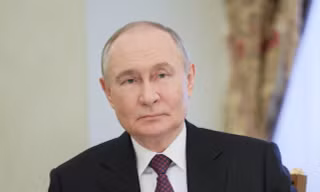 Tổng thống Putin: Nga vẫn thiếu vũ khí dù đã tăng cường sản xuất