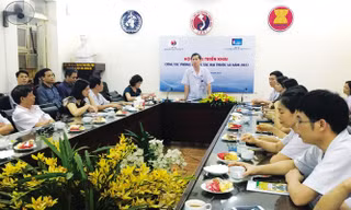 Hội nghị triển khai công tác phòng chống tác hại của thuốc lá năm 2017 tại Bệnh viện Y học cổ truyền Trung ương.
